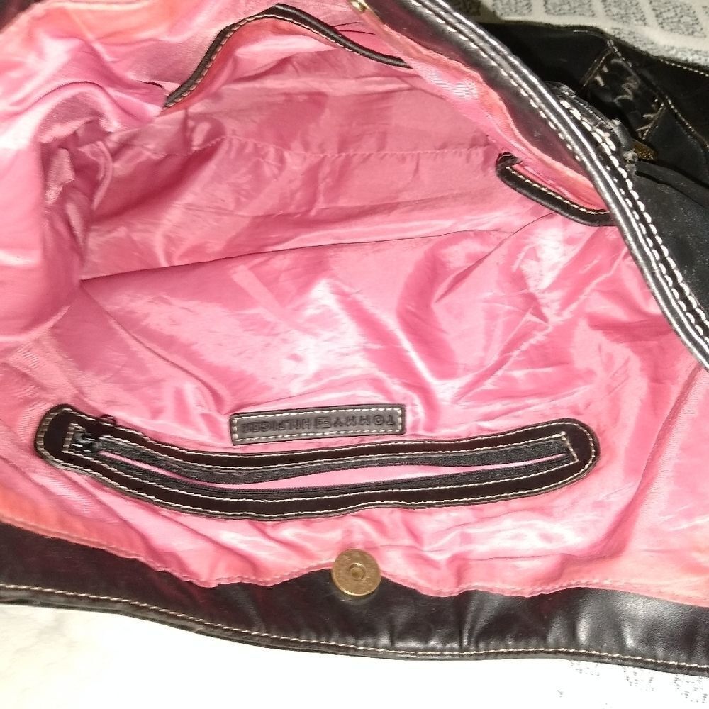 Tommy Hilfiger black leather sachel purse brass hardwear - Picture 4 of 10
